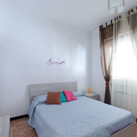 House Henry Vado Ligure Exterior foto