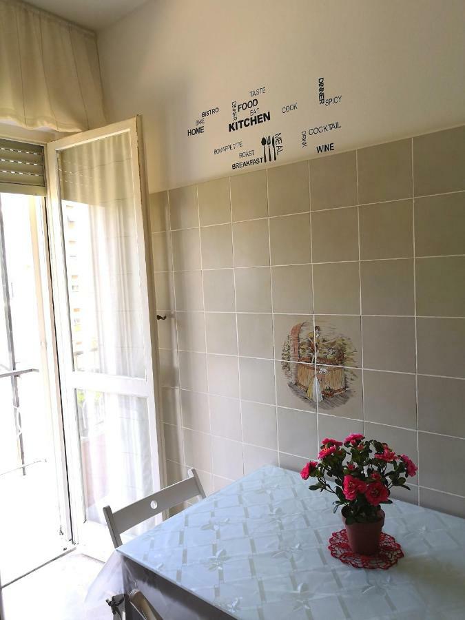 House Henry Vado Ligure Exterior foto